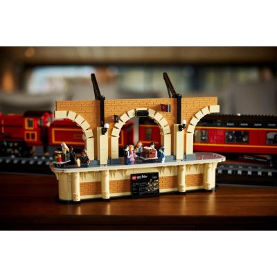 5. LEGO Harry Potter 76405 Hogwarts Express Sammleredition