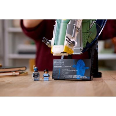 10. LEGO Star Wars 75409 - Jango Fetts Firespray-Patrouillenmann