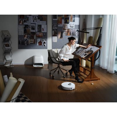 8. Roborock Qrevo Curv Staubsauger mit multifunktionaler Ladestation 3.0