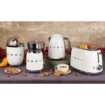 24. SMEG KL03WHEU Wasserkocher, weiß