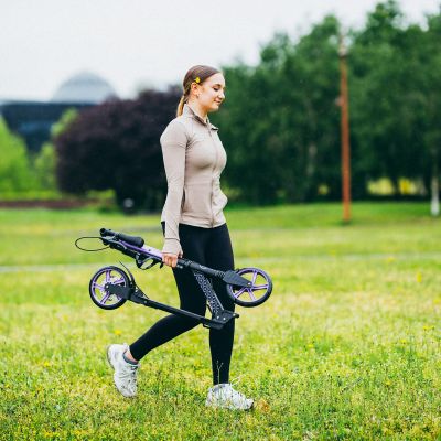 6. HM124T VIOLETTER SCOOTER MIT SCHEIBENBREMSE MNILS EXTREME