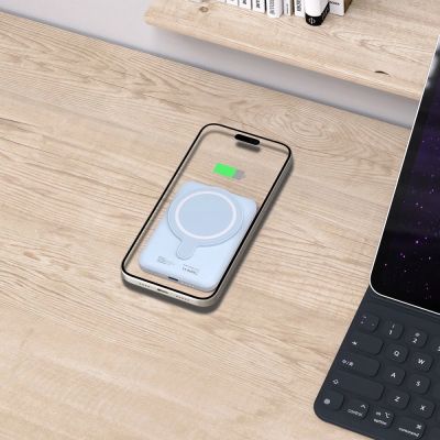 6. Tech-Protect LifeMag PB10 Powerbank mit MagSafe 5000 mAh 15 W USB-C-Anschluss – blau + USB-C-Kabel