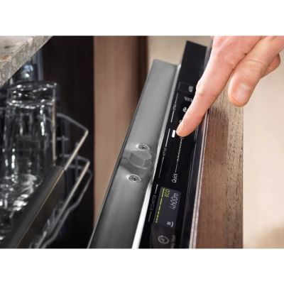 9. Einbaugeschirrspüler ELECTROLUX EEQ47210L