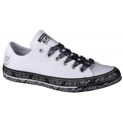 5. Converse X Miley Cyrus Chuck Taylor All Star M 162235C Schuhe