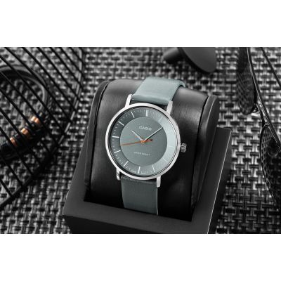 5. Herrenuhr CASIO MTP-VT04L-8EDF + Box