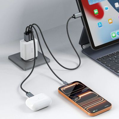 8. Tech-Protect NCA65W-GAN 3-Port 65W Wandladegerät – Weiß