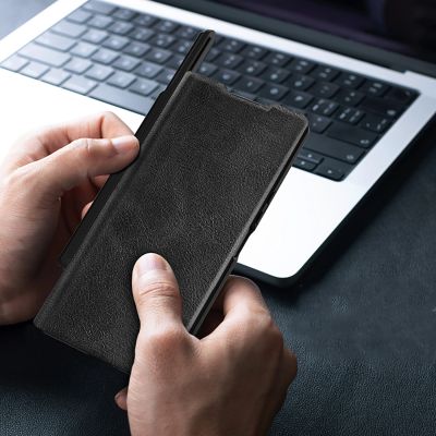 8. Nillkin Qin Pro Hülle für Samsung Galaxy Z Fold 7 mit S Pen Space – Schwarz