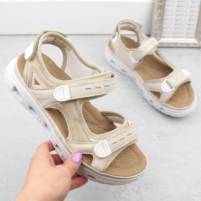 2. Rieker W RKR691 bequeme Klett-Sandalen beige