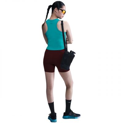 4. Nike Dri-Fit One Fitted Crop W T-Shirt FN2806 345