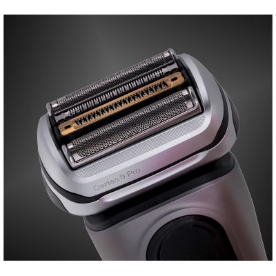5. BRAUN Series 9 Pro+ 9565cc Elektrorasierer