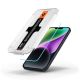 7. Spigen Glas.tR EZ Fit Panzerglas für iPhone 13 / 13 Pro / 14 / 16e / 17e