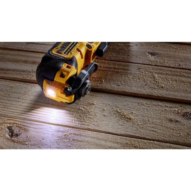 5. DeWALT DCS353D2-QW Akku-Universalschneidemaschine