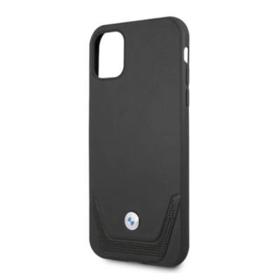 6. BMW Perforierte Lederhülle für iPhone 11 / Xr – Schwarz