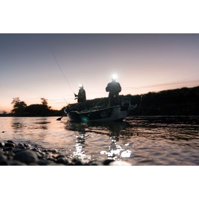9. Ledlenser HF8R Core RGB Tarn-Taschenlampe