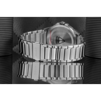 4. HUGO First Herrenuhr 1530186 + Box