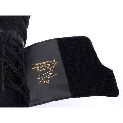 8. TEMPISH Elite Pro Torwartschuhe