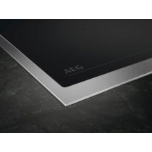 AEG TN64RA06XB Schwarzer Einbauherd 60 cm Keramik 4 Kochzonen