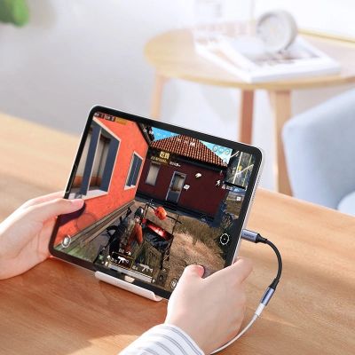 4. Ugreen AV161 Adapter für Kopfhörer Miniklinke 3,5 mm (weiblich) / USB-C (männlich) 10 cm – Schwarz