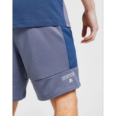 4. The North Face Herren-Fleeceshorts – Bequemer, sportlicher Stil