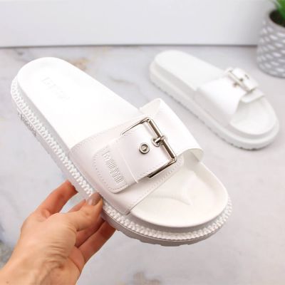 5. Big Star W Plateau Flip-Flops JJ274A309 INT1681C