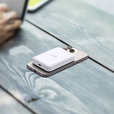 8. Tech-Protect LifeMag PB11 Powerbank mit MagSafe 10000 mAh 15 W USB-C-Anschluss – weiß + USB-C-Kabel
