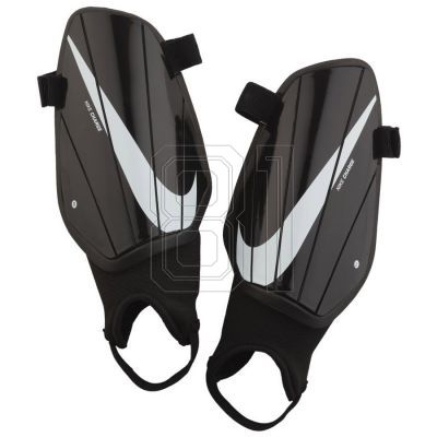 Nike Charge M SP2164 010 Schienbeinschoner 