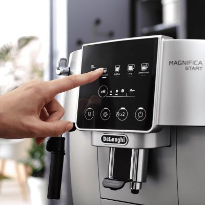 4. DeLonghi ECAM 220.30.SB Espressomaschine