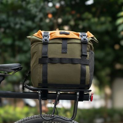 8. Rockbros W019 Lenkertasche für Fahrräder, 13,5–24 l – Grün-Orange