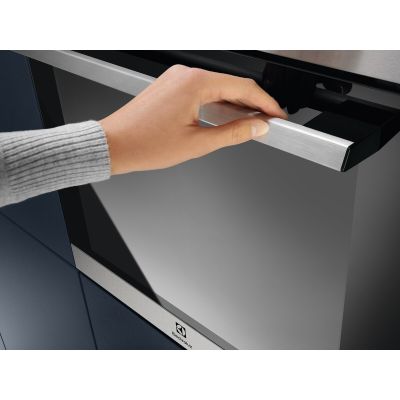18. Backofen ELECTROLUX EOF4P56X mit Pyrolyse-Reinigung