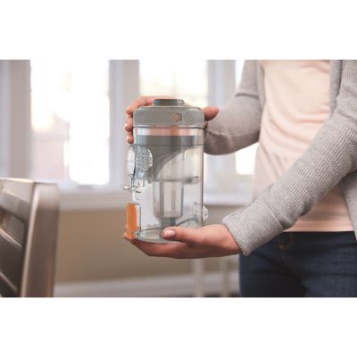 17. 18V BHFEV182C-QW BLACK+DECKER Staubsauger