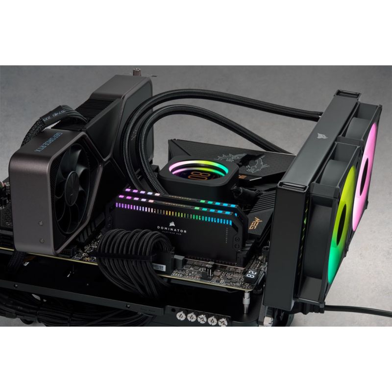 3. Corsair Dominator Platinum RGB, DDR5, 32 GB, 6400 MHz, CL32