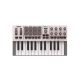 4. AKAI MPK MINI 4 WHITE – Mini-Tastatur-Controller