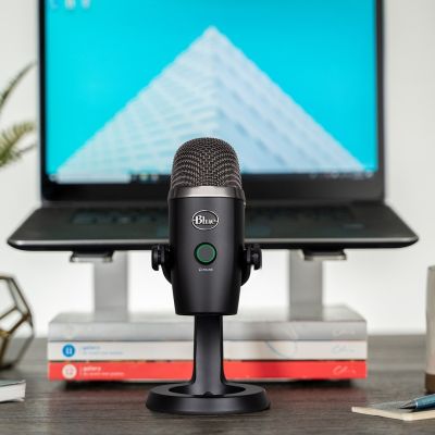 3. Blue Microphones Yeti Nano Schwarzes Tischmikrofon