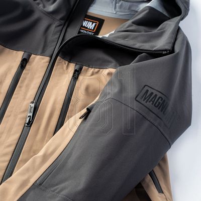 6. Magnum Hardshelljacke M 92800439105