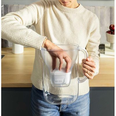 Brita Essential XL Wasserkanister + 3 Filterkartuschen, dunkelblau