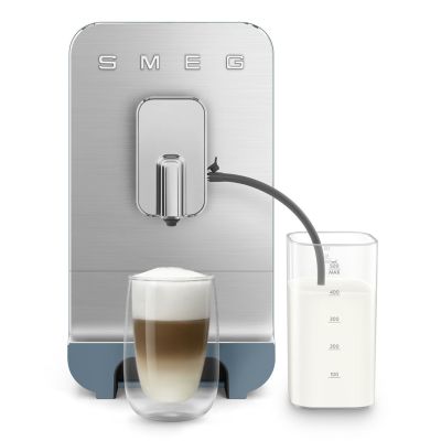 28. Smeg BCC13SBMEU Kaffeemaschine, vollautomatischer Espressoautomat, 1,4 l