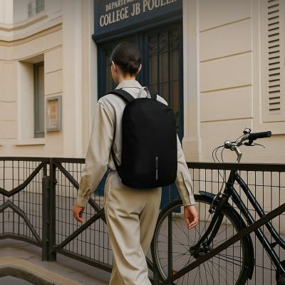 8. XD DESIGN RUCKSACK SWITCH 2IN1 SCHWARZ/NIGHT SEA P706.