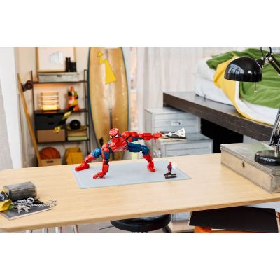 10. LEGO Marvel Super Heroes 76346 - Spider-Man Figur