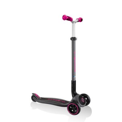 14. Globber Master Prime 3-Rad-Scooter / Schwarz - Neonpink 664-110