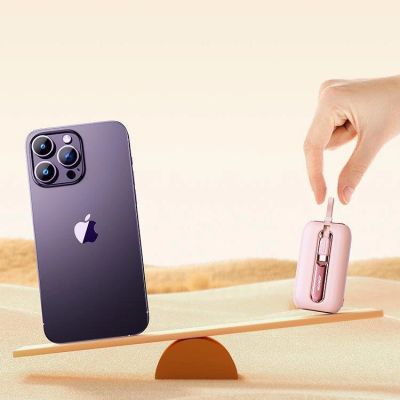 14. Joyroom Mini-Powerbank 10000 mAh Colourful Series 22,5 W mit 2 integrierten USB-C- und Lightning -Kabeln rosa (JR-L012)