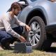 5. Ugreen 150 PSI 12V Elektrische Autoreifenpumpe mit Digitalanzeige - Grau