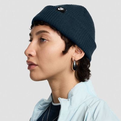 2. Nike Terra Cap HF0176-478