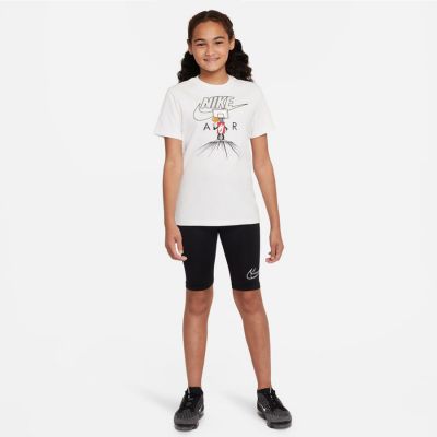 5. Nike Sportswear Jr. DX9527-100 T-Shirt
