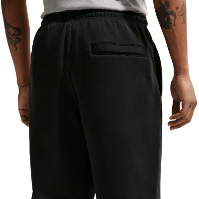 4. Nike Club Herrenhose schwarz FN3730 010