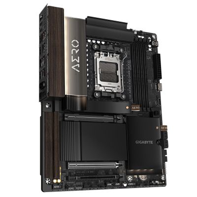 3. GIGABYTE X870E AERO X3D DARK WOOD AMD X870E Sockel AM5 ATX