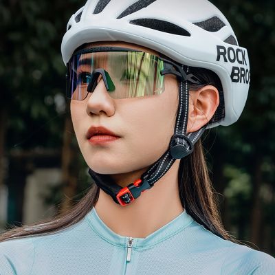 3. Rockbros Photochrome Fahrradbrille mit UV-Schutz und Korrektureinsatz - Schwarz