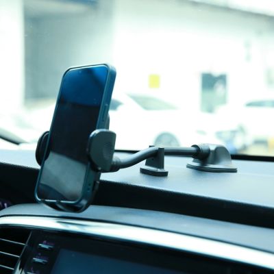 12. Joyroom Autotelefonhalterung mit flexiblem Arm für Armaturenbrett oder Windschutzscheibe, schwarz (JR-ZS259)