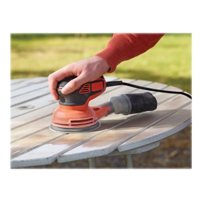 6. 240W Black&Decker KA199-QS Exzenterschleifer