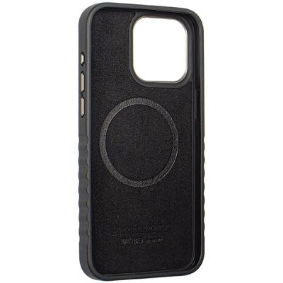 7. Audi Echtledertasche mit MagSafe für iPhone 15 Pro – Schwarz und Rot