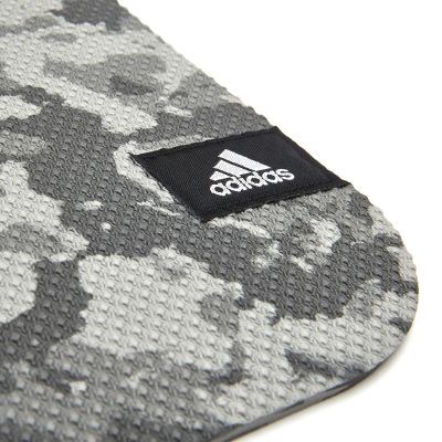4. adidas ADMT-13231GR Trainingsmatte